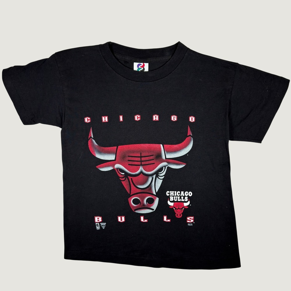 Vintage Chicago Bulls Youth T-Shirt Signal Artwear Black Size 7 Made in USA 90s